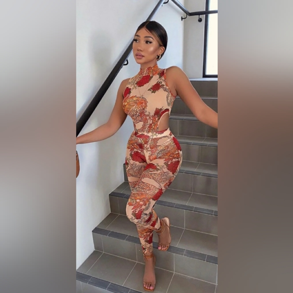 Floral Print Jumpsuit - Red and CreamMatch My Beauty Mesh Jumpsuit - Taupe/combo